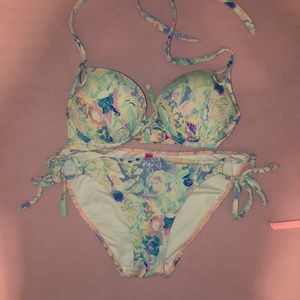 Tie bikini